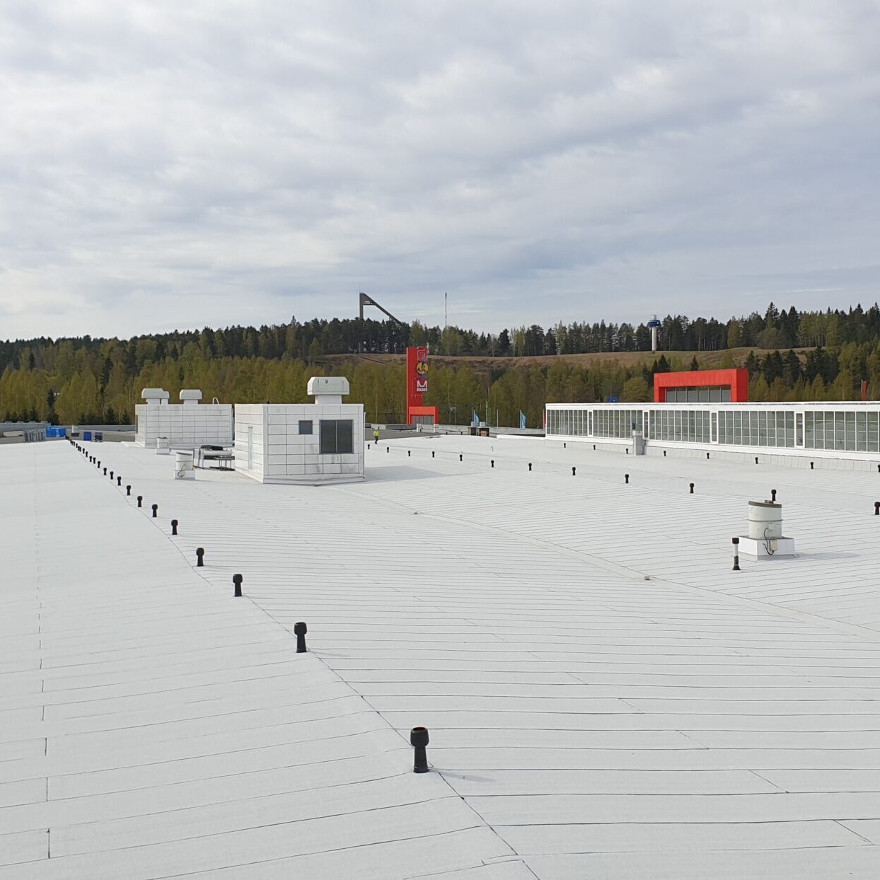 cropped-Huopakatto-valkoinen-kermi-scaled-2.jpg